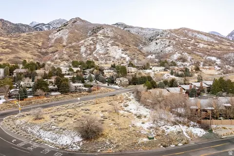8955 S Wasatch Blvd, Sandy, UT 84093