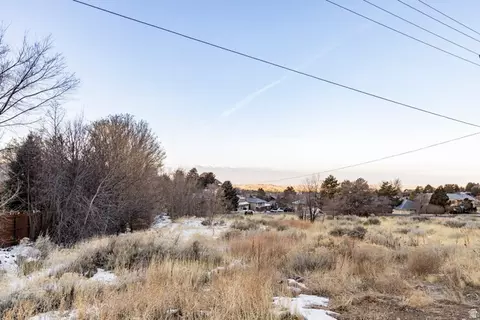 8955 S Wasatch Blvd, Sandy, UT 84093 photo 12