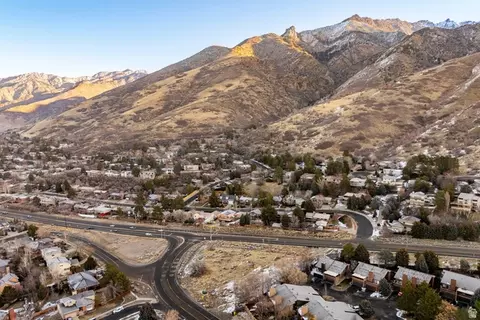 8955 S Wasatch Blvd, Sandy, UT 84093 photo 25