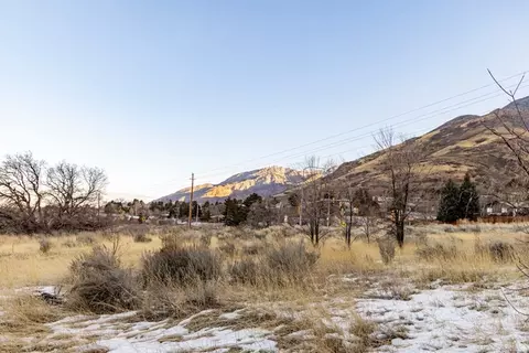 8955 S Wasatch Blvd, Sandy, UT 84093 photo 11