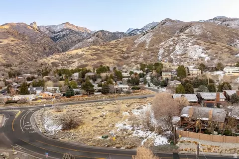 8955 S Wasatch Blvd, Sandy, UT 84093 photo 4