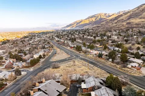 8955 S Wasatch Blvd, Sandy, UT 84093 photo 17