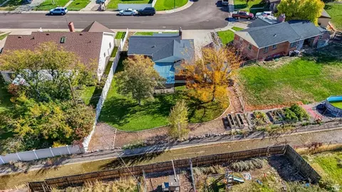 View/Area - 917 N Garden Dr, Orem, UT 84057 photo 2 of 6