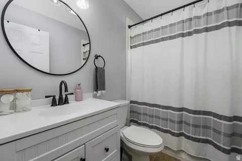 Bath - 917 N Garden Dr, Orem, UT 84057 photo 2 of 2
