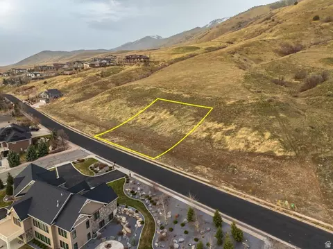 2738 N Canyon Ridge Dr, North Logan, UT 84341