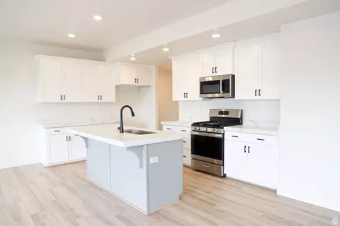 Kitchen - 483 E 720 N Lot Apt 6 N, Salem, UT 84653 photo 1 of 1
