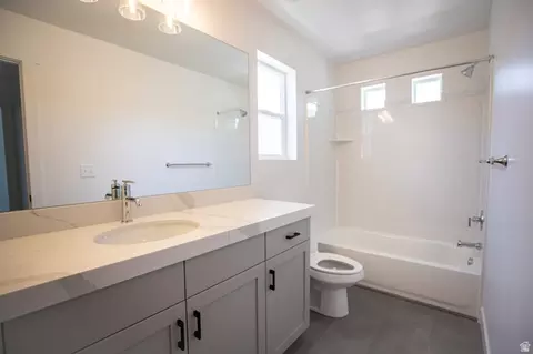 Bath - 483 E 720 N Lot Apt 6 N, Salem, UT 84653 photo 2 of 2
