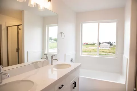 Bath - 483 E 720 N Lot Apt 6 N, Salem, UT 84653 photo 1 of 2