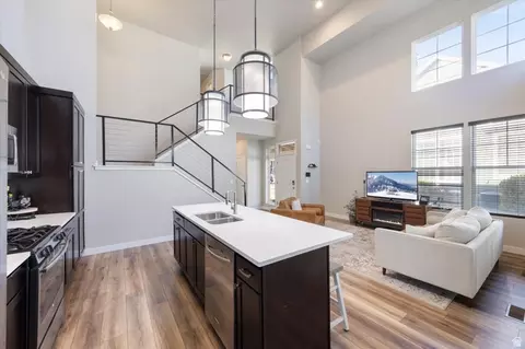10363 S Silver Mine Rd, South Jordan, UT 84009
