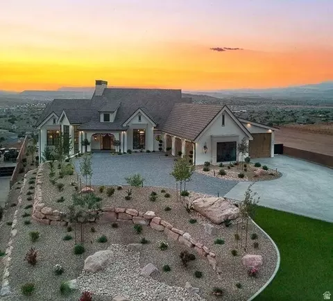 3021 E Banded Dr, Saint George, UT 84790