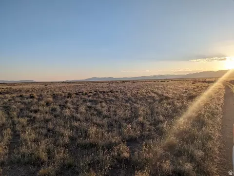 270 S 800 E, Beryl Junction, UT 84714 photo 7