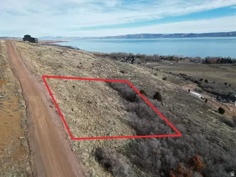 939 W Cisco Run #E-18, Garden City, UT 84028