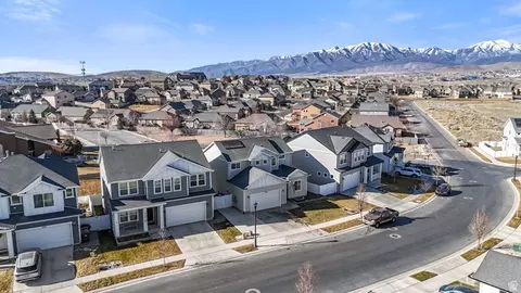4368 E Inverness Ln E, Eagle Mountain, UT 84005 photo 31