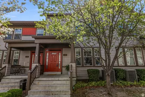 4339 W Degray Dr, South Jordan, UT 84009