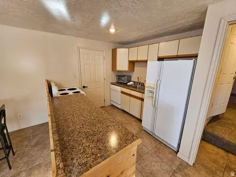 Kitchen - 11905 E 24560 N, Fairview, UT 84629 photo 4 of 4
