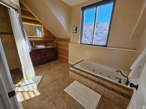 Bath - 11905 E 24560 N, Fairview, UT 84629 photo 3 of 6