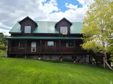 Exterior - 11905 E 24560 N, Fairview, UT 84629 photo 3 of 10