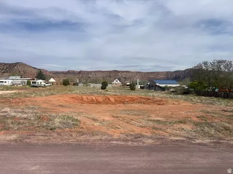 740 N Elm St #12, Hildale, UT 84784