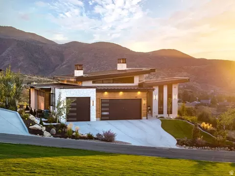 706 S Nebo Cir, Woodland Hills, UT 84653