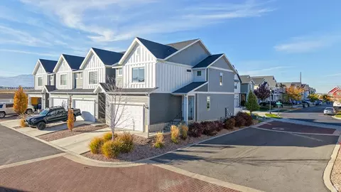 32 E Harmony Ct, Saratoga Springs, UT 84045