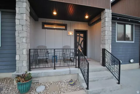 Exterior - 175 N 100 W, Providence, UT 84332 photo 2 of 4