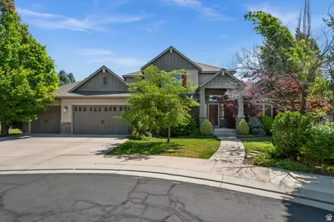 2439 E Woodwillow Cir, Salt Lake City, UT 84109