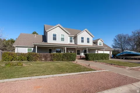 2057 S Solana Cir, Washington, UT 84780