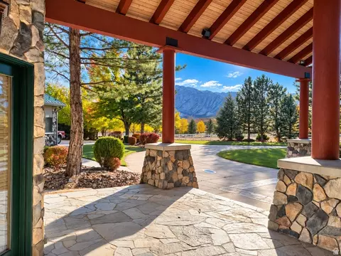 Exterior - 622 E Highway 144 E, New Harmony, UT 84757 photo 13 of 17