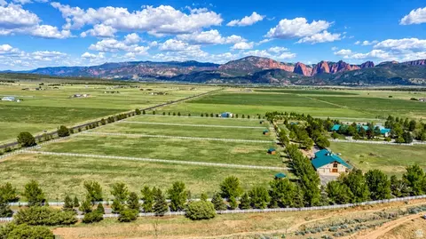 View/Area - 622 E Highway 144 E, New Harmony, UT 84757 photo 1 of 2