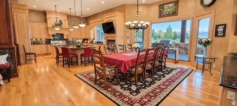 Dining - 622 E Highway 144 E, New Harmony, UT 84757 photo 2 of 3