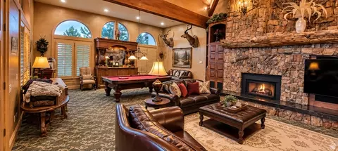 Living - 622 E Highway 144 E, New Harmony, UT 84757 photo 5 of 6