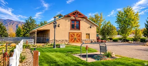 Exterior - 622 E Highway 144 E, New Harmony, UT 84757 photo 17 of 17