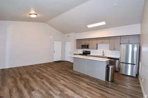 142 E 7th #B304, Ogden, UT 84404 photo 4
