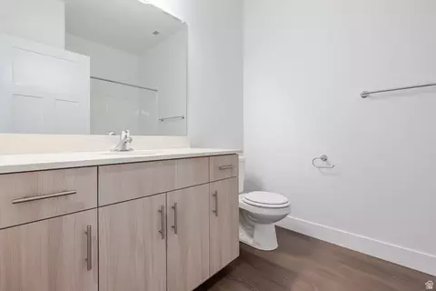 Bath - 4695 S 690 W #U101, Mapleton, UT 84664 photo 1 of 2