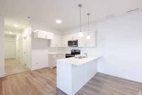 Kitchen - 4695 S 690 W #U201, Mapleton, UT 84664 photo 2 of 3