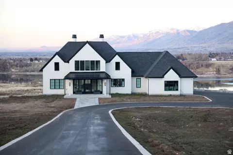 1189 W 6710 S, Hyrum, UT 84319