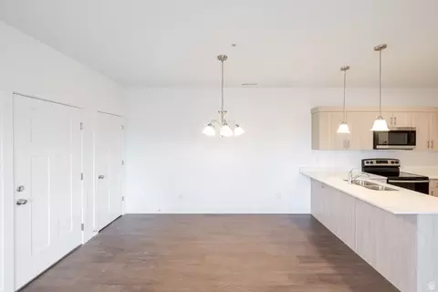 Dining - 4695 S 690 W #U202, Mapleton, UT 84664 photo 1 of 1