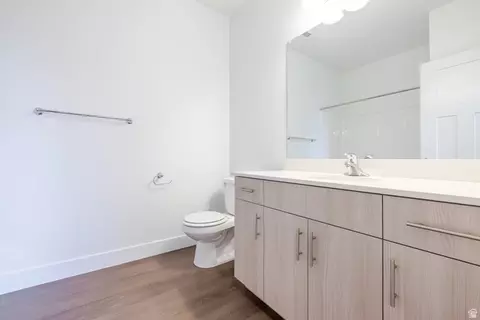 Bath - 4695 S 690 W #U202, Mapleton, UT 84664 photo 1 of 2