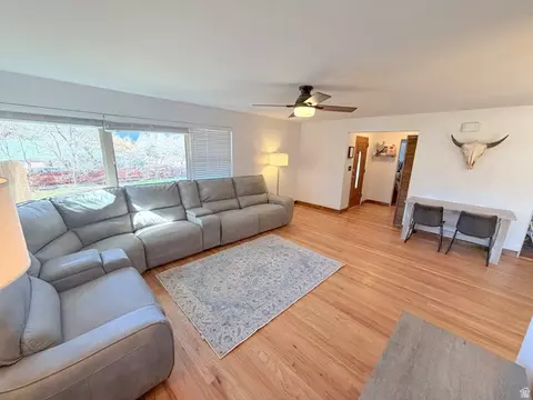 Living - 552 Nichols Ln, Moab, UT 84532 photo 2 of 2