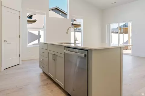 Kitchen - 3057 W Ekko View Loop, Cedar City, UT 84721 photo 2 of 2