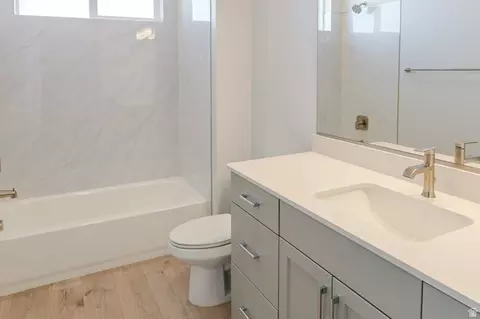 Bath - 3057 W Ekko View Loop, Cedar City, UT 84721 photo 1 of 4