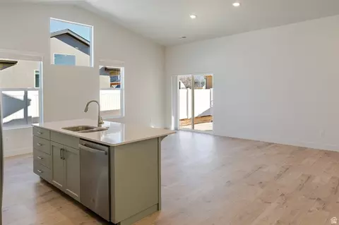 Living - 3057 W Ekko View Loop, Cedar City, UT 84721 photo 1 of 5