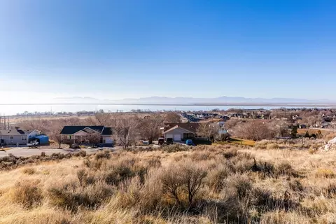 405 S 200 E #4, Willard, UT 84340