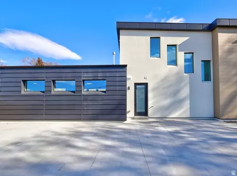 Exterior - 1306 E Victor Ln, Draper, UT 84020 photo 6 of 11