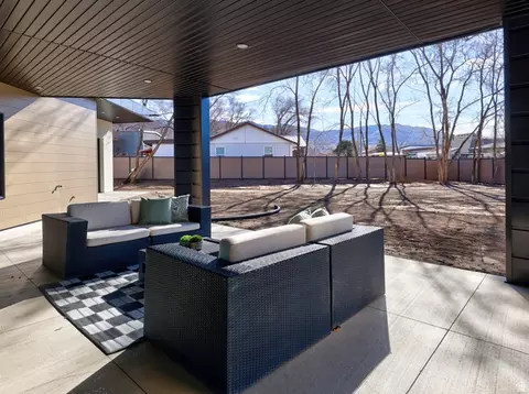Exterior - 1306 E Victor Ln, Draper, UT 84020 photo 10 of 11
