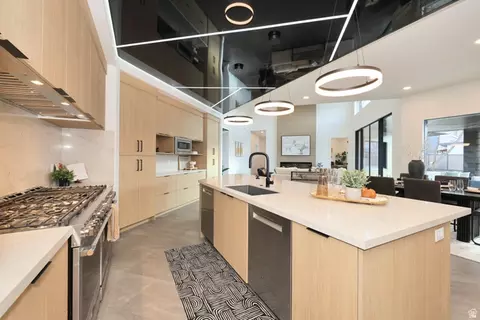 Kitchen - 1306 E Victor Ln, Draper, UT 84020 photo 1 of 2