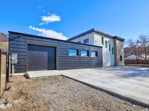 Exterior - 1306 E Victor Ln, Draper, UT 84020 photo 5 of 11