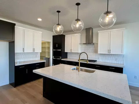 Kitchen - 2152 W Legend Way #489, Mapleton, UT 84664 photo 1 of 2