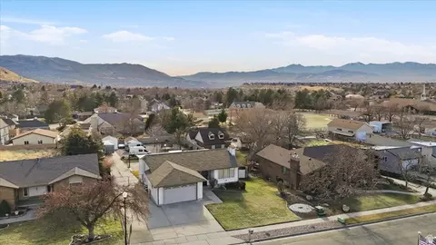 View/Area - 2192 E High Mesa Dr, Sandy, UT 84092 photo 5 of 10