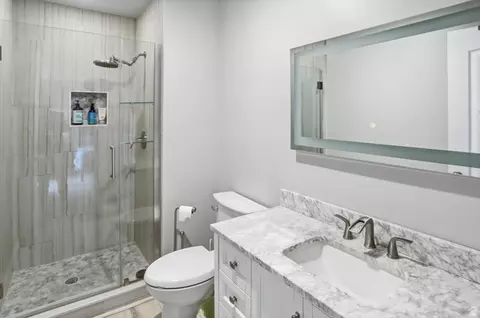 Bath - 2192 E High Mesa Dr, Sandy, UT 84092 photo 3 of 5